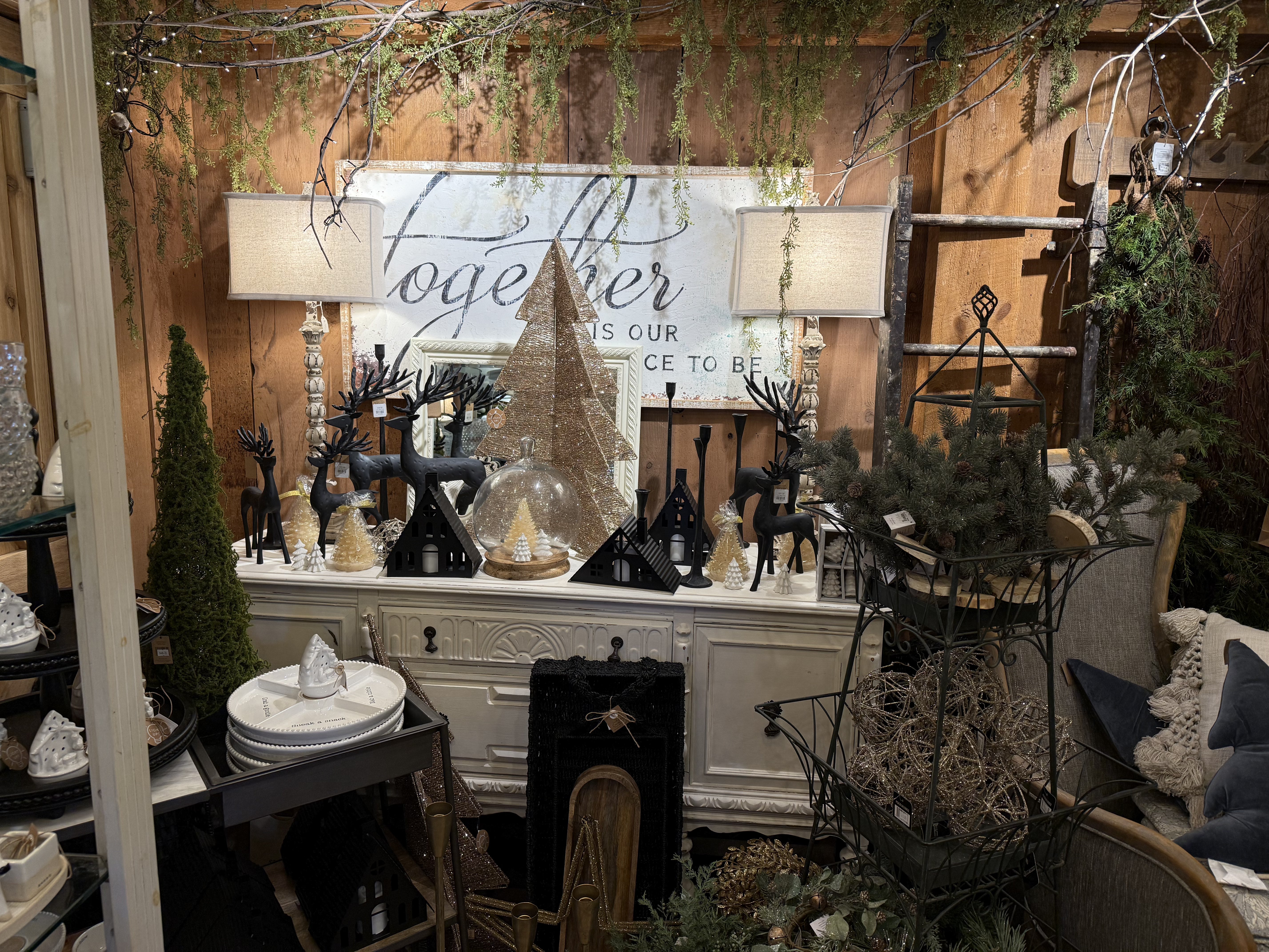 Christmas – 101 West Vine