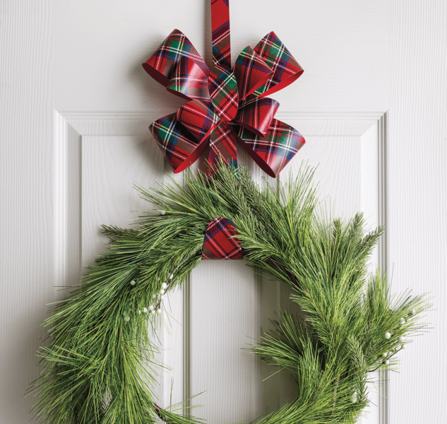 TARTAN METAL BOW WREATH HANGER
