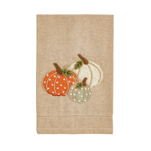 TRIPLE PUMPKIN FRENCH KNOT TOWEL