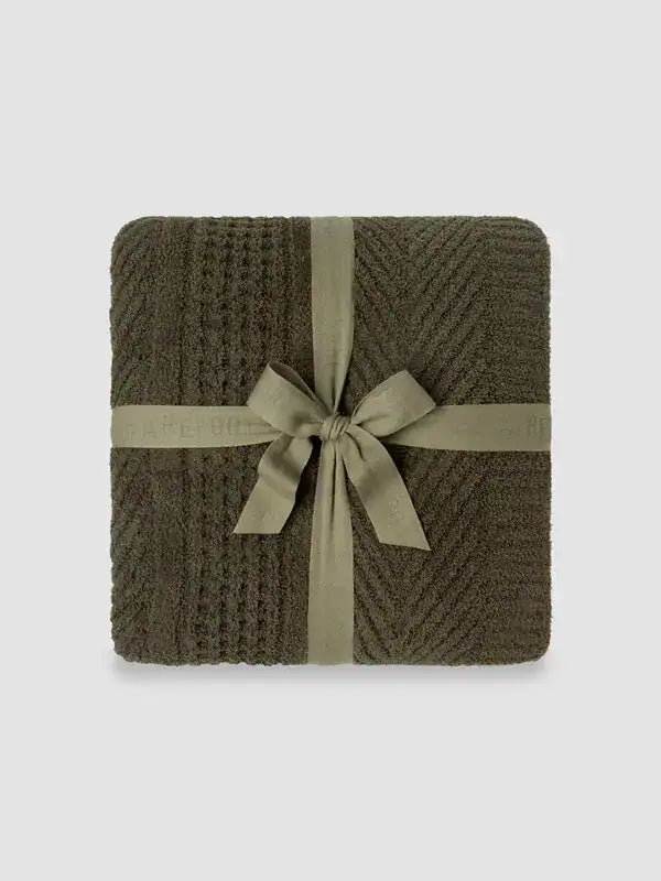 BAREFOOT DREAMS  Cozychic Holiday Waffle Cable Throw Blanket - Khaki Green